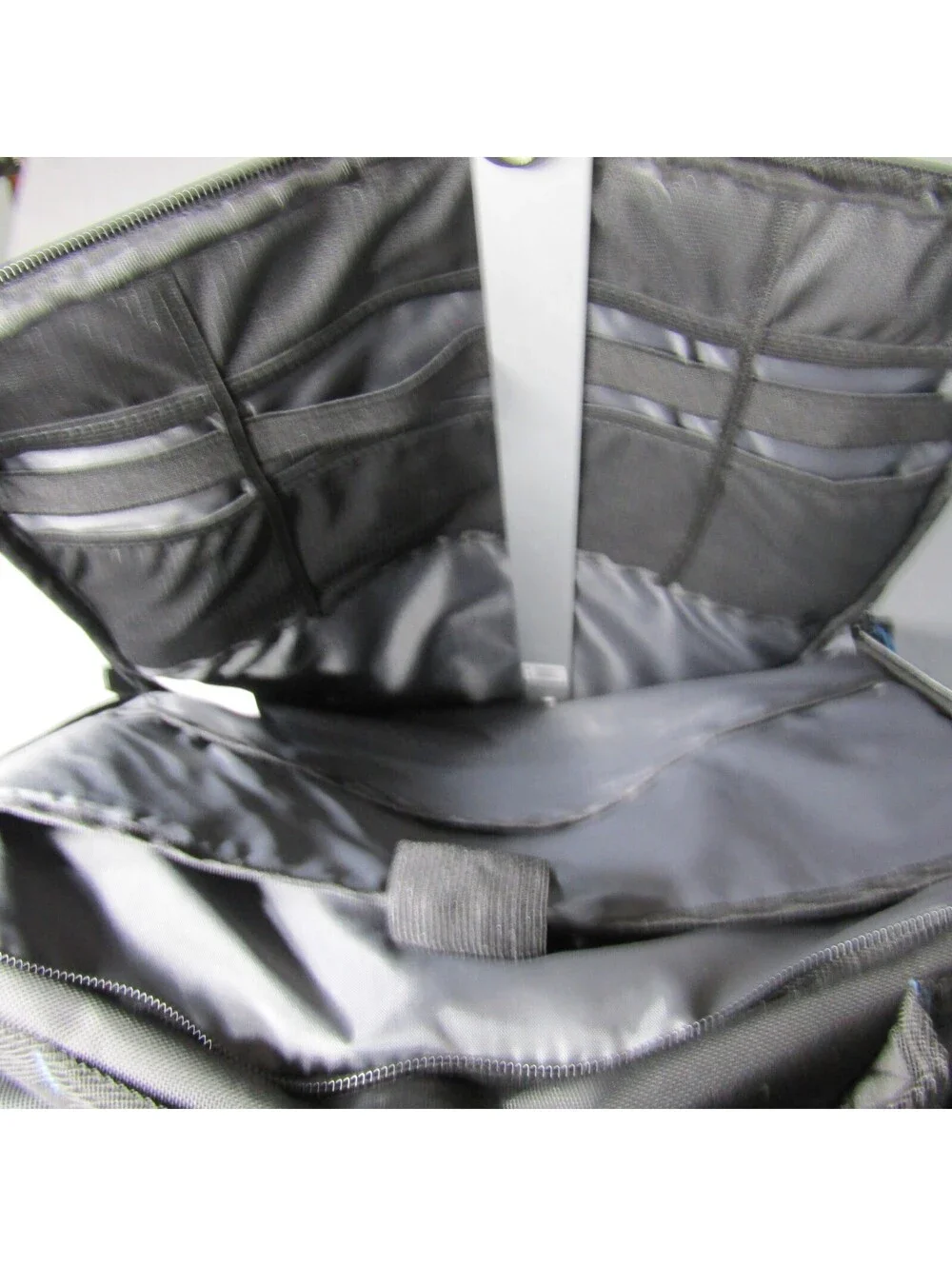 NWT Quest Adventure 35L Travel Backpack Blue